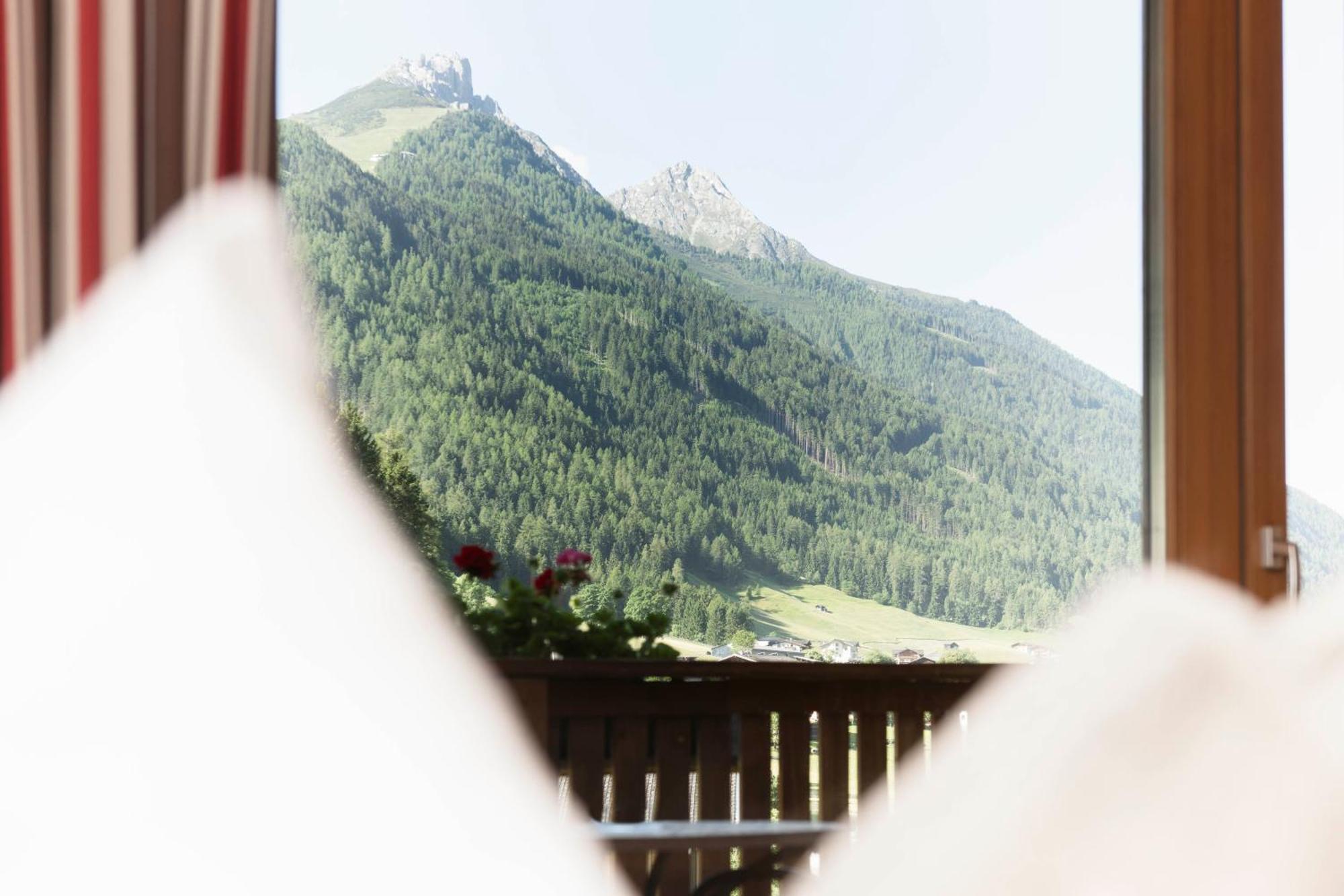 Pure Panoramahotel Erika Superior Neustift im Stubaital Kültér fotó